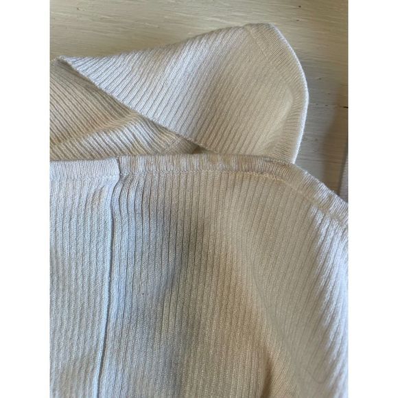 White Garage Cropped Tank Top Size Medium - Picture 6 of 6